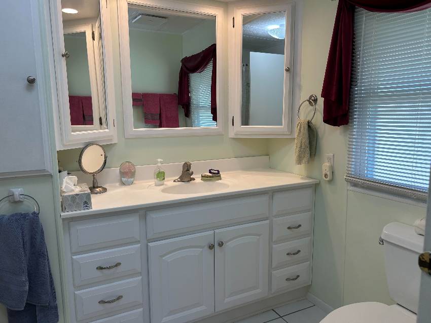 7907 Lakeshore Drive a Ellenton, FL Mobile or Manufactured Home for Sale